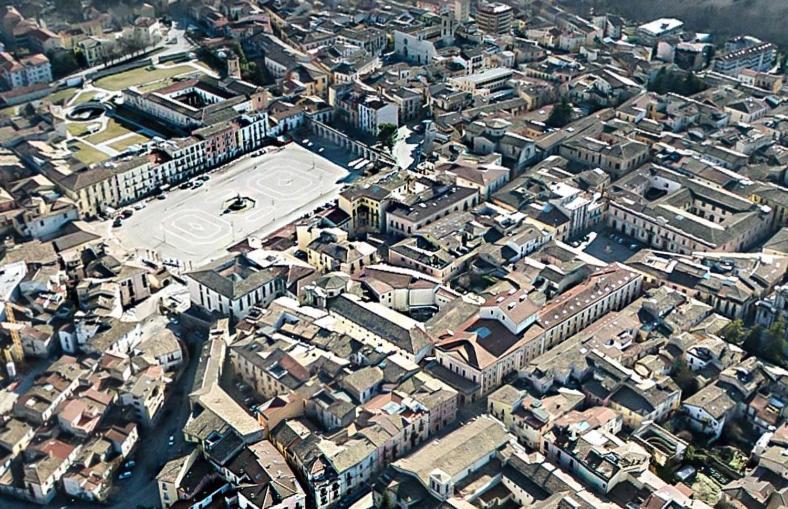 Dietro Piazza Maggiore Sulmona Exterior photo