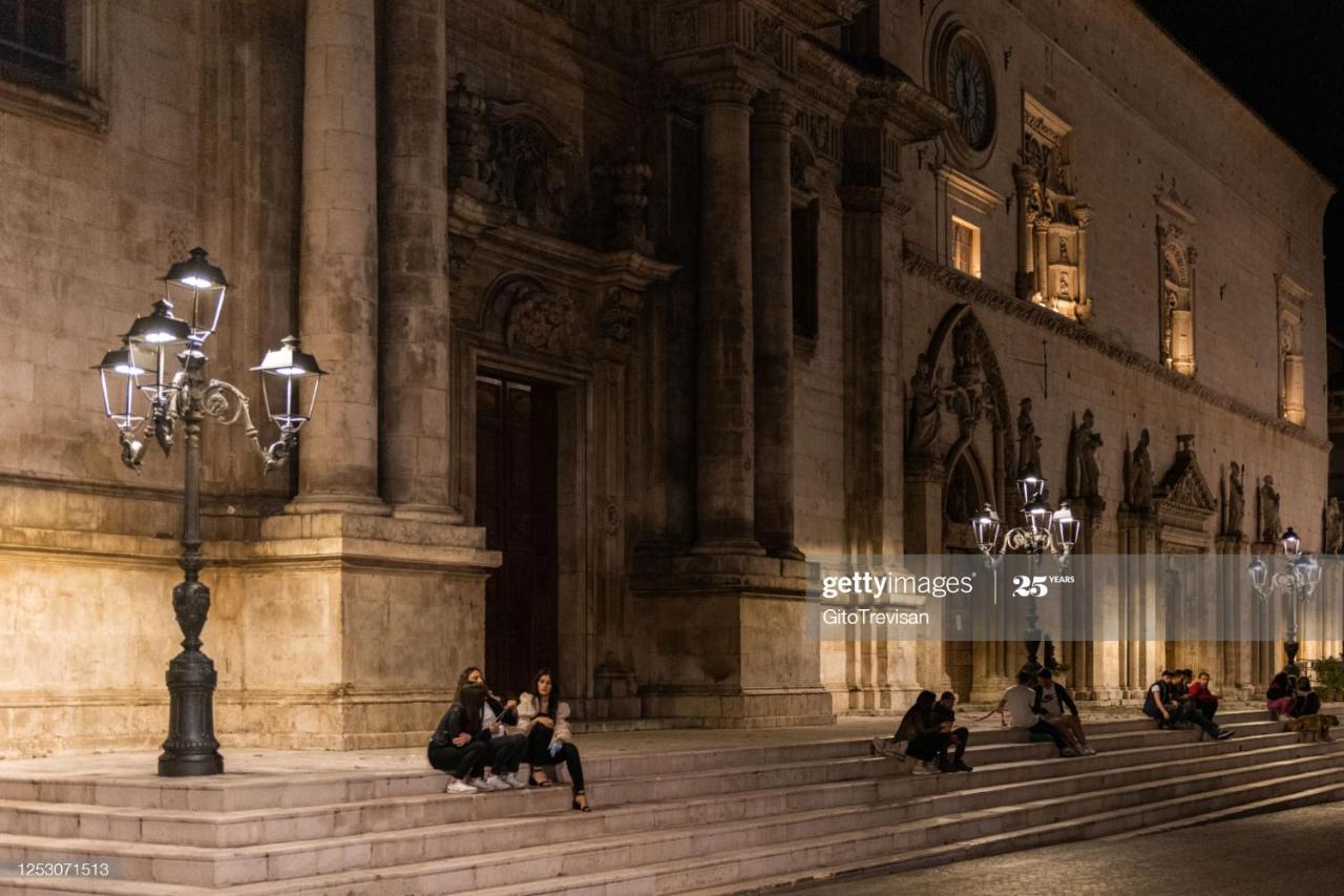 Dietro Piazza Maggiore Sulmona Exterior photo